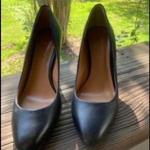Banana Republic Kelsey Pump sz. 9